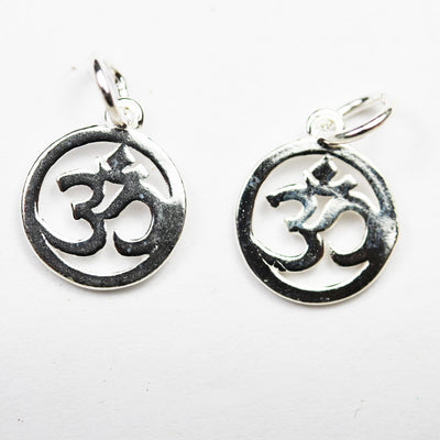 Silver Charm 2pcs 925 Sterling Silver Om Charms, Om Necklace Pendant, Jewellery findings Pendant / Charm Beads , 11mm