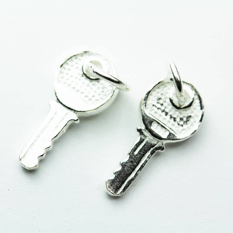 Jewelry charms 2pcs 925 Sterling Silver Jewellery findings Charm Beads , 16mm *8mm Key charm