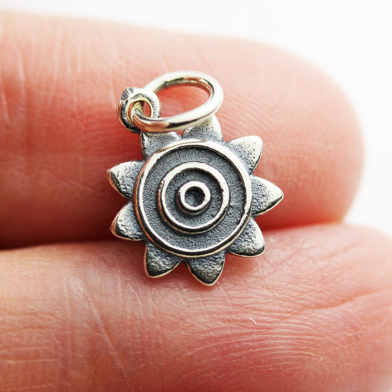 S2pcs 925 Antique Sterling Silver Jewellery findings Charm Beads , 11mm Spiral Sun Charm