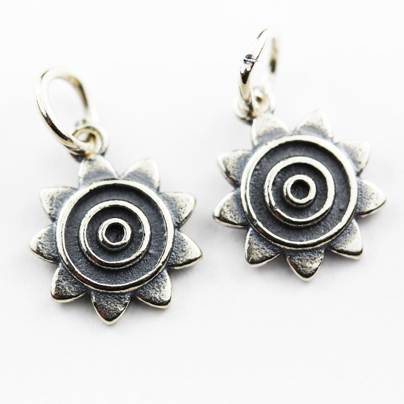 S2pcs 925 Antique Sterling Silver Jewellery findings Charm Beads , 11mm Spiral Sun Charm