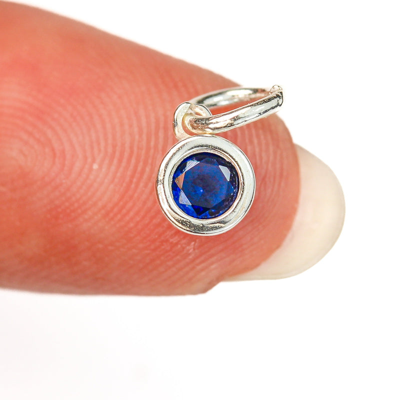 Charm 2pcs 925 sterling silver jewellery, royal blue round cubic zirconia w/925 sterling silver bezel and loop, 5mm round, 6mm closed ring