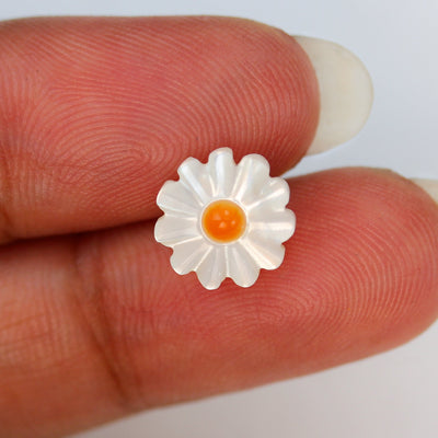 4pcs Natural Shiny Mother Of Pearl Shell Daisy Beads, 10mm Round Side Drilled Carved Flower Shape 1mm Hole Double Sided