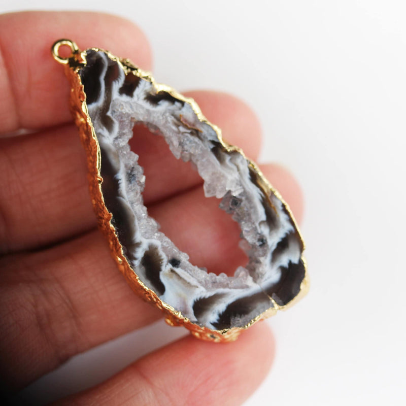 1pc Raw Natural Druzy Agate Gemstone Pendant, Gold Plated Natural shape Gemstone with Loop,25-30mm*30-40mm Length