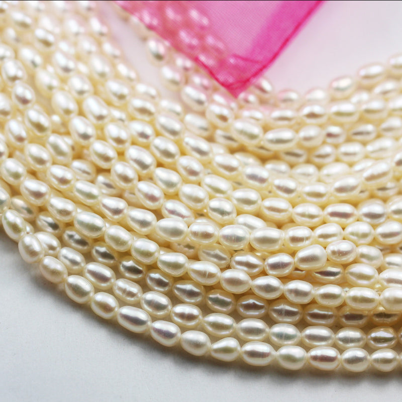 Natural Freshwater Pearl, 8-9mm*6-7mm White Oval Strand, 15.5inch , About 48 beads , 0.6mm hole