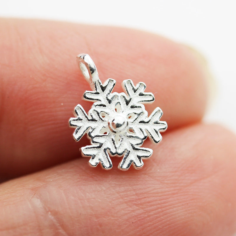 Sivler Charm 2pcs 925 Sterling Silver Jewellery findings Charm Beads , 9mm Snowflake with 1mm ring